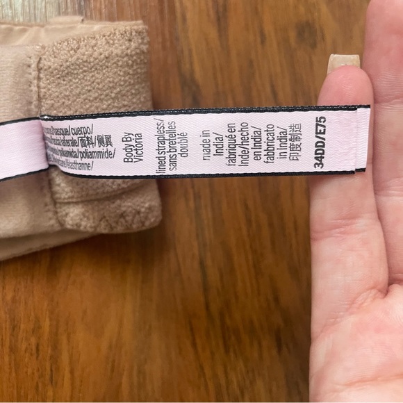vs strapless bra - Picture 3 of 5